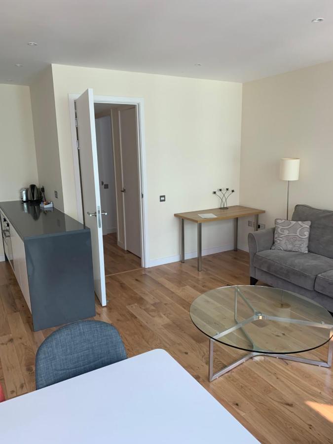 Quartermile 1 Bedroom Apartment - With Free Parking Included Единбург Екстер'єр фото